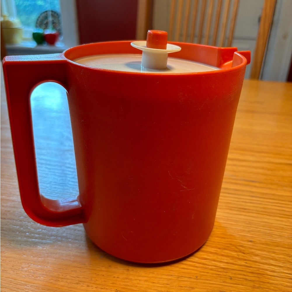 vintage 1.5-quart "Go Between" Tupperware orange pitcher